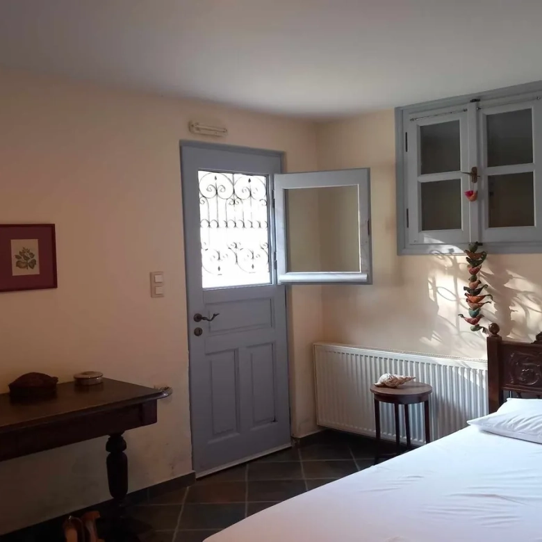 house-2 bedroom