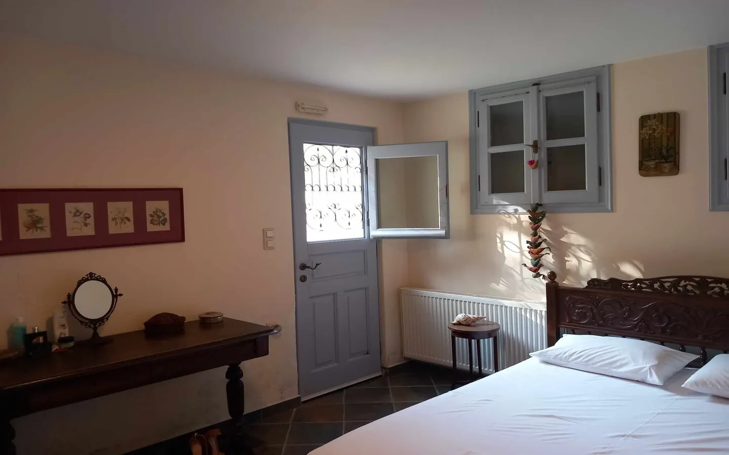 house-2 bedroom