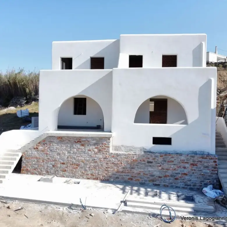 Γλινάδο / 2 κατοικίες των 105 τ.μ. η καθεμία / 640567