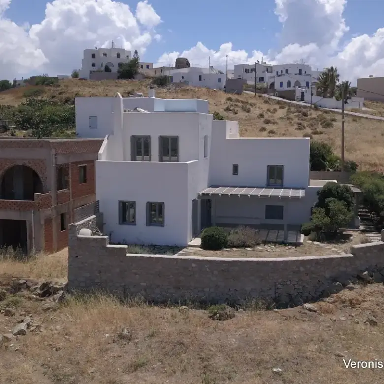 Glinado Naxos /House of 215 m2/ 640577