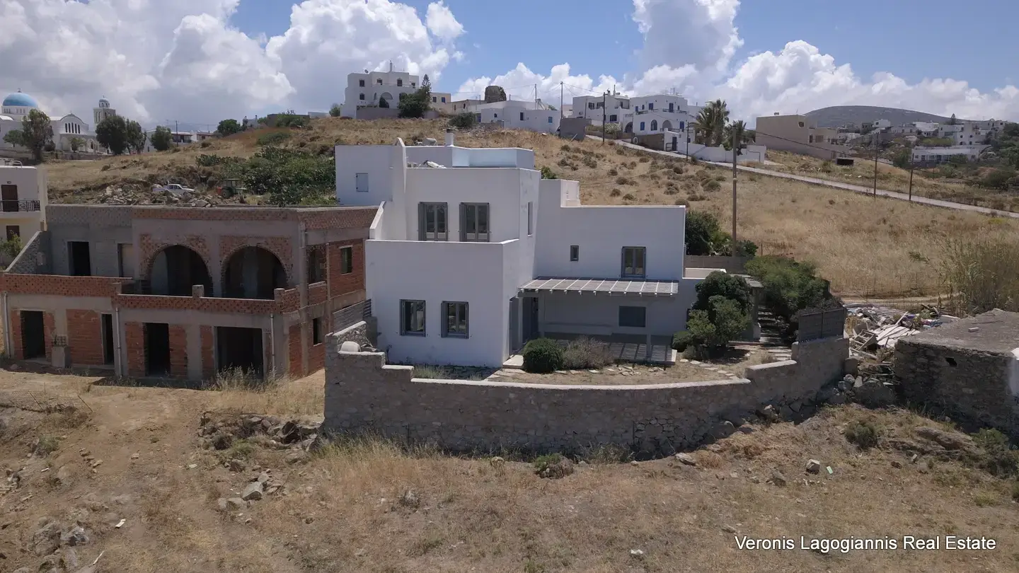 DCIM100MEDIADJI_0374.JPG Glinado Naxos /House of 215 m2/ 640577