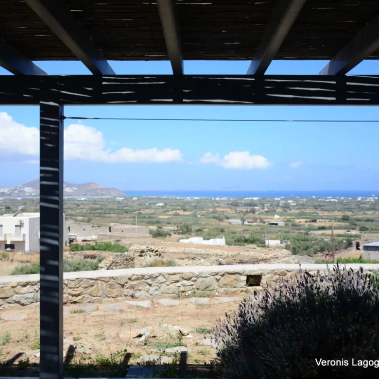 Glinado Naxos /House of 215 m2/ 640577