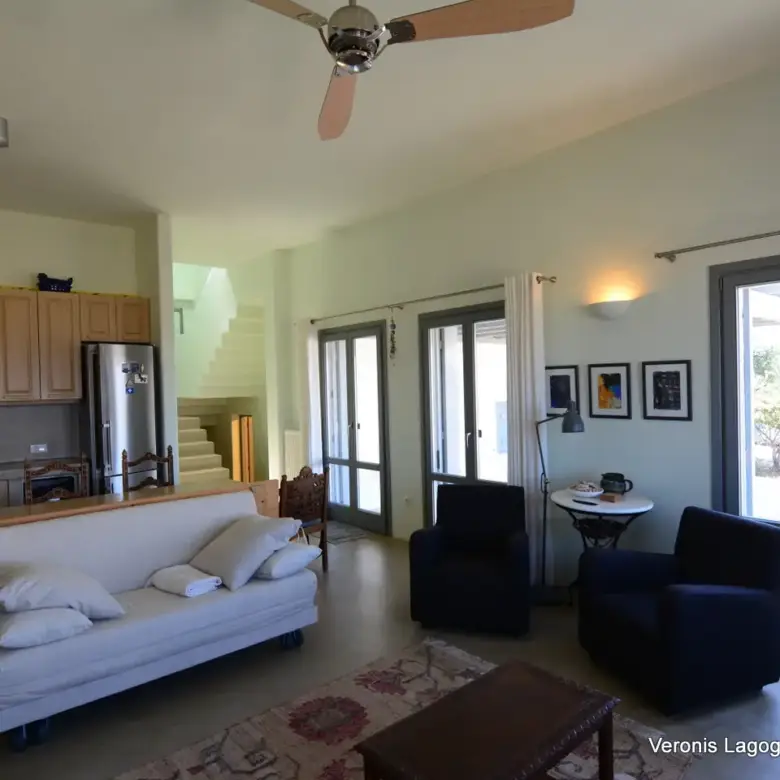 Glinado Naxos /House of 215 m2/ 640577