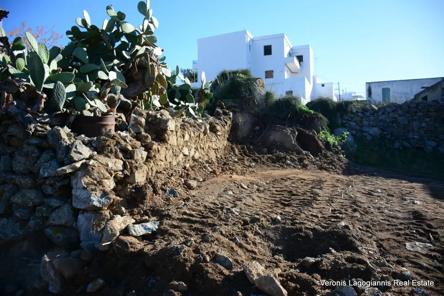 Βίβλος Νάξος / Οικόπεδο 360 m2
