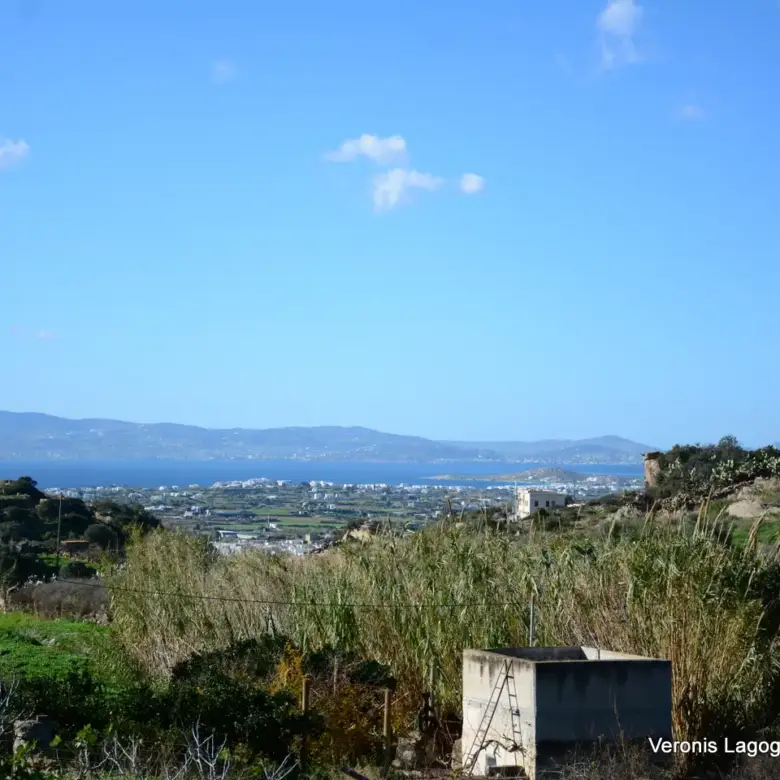 Βίβλος Νάξος / Οικόπεδο 360 m2