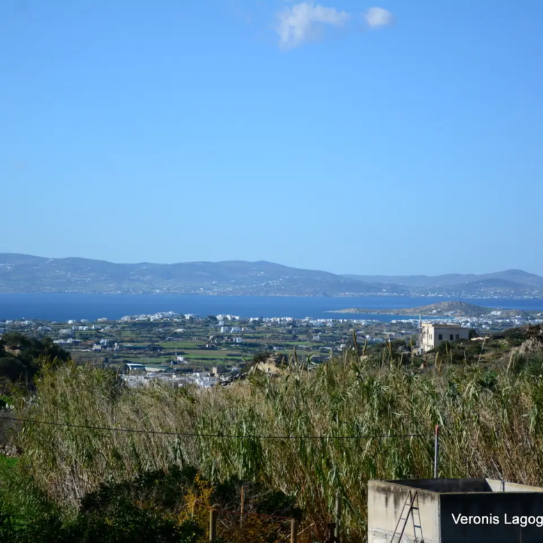 Βίβλος Νάξος / Οικόπεδο 360 m2