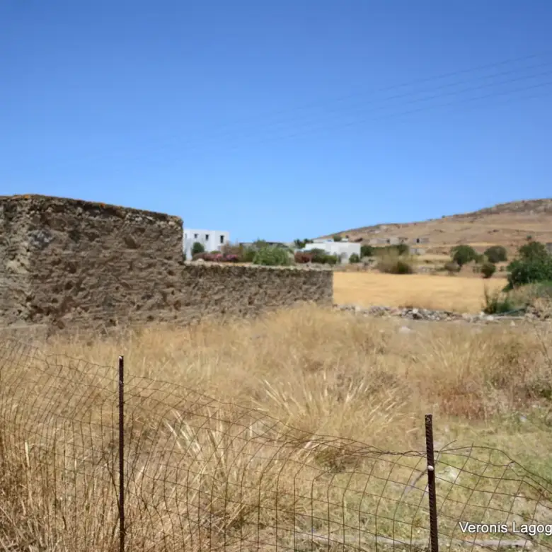 Βίβλος Νάξου / Οικόπεδο 121 τ.μ. / 640582