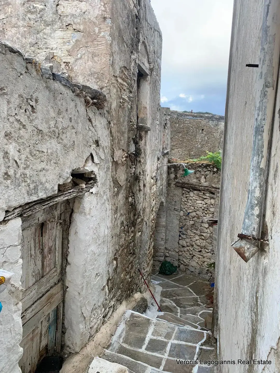 Δαμαριώνας Νάξου /ερειπωμένη πέτρινη κατοικία 83 m2 / 640592