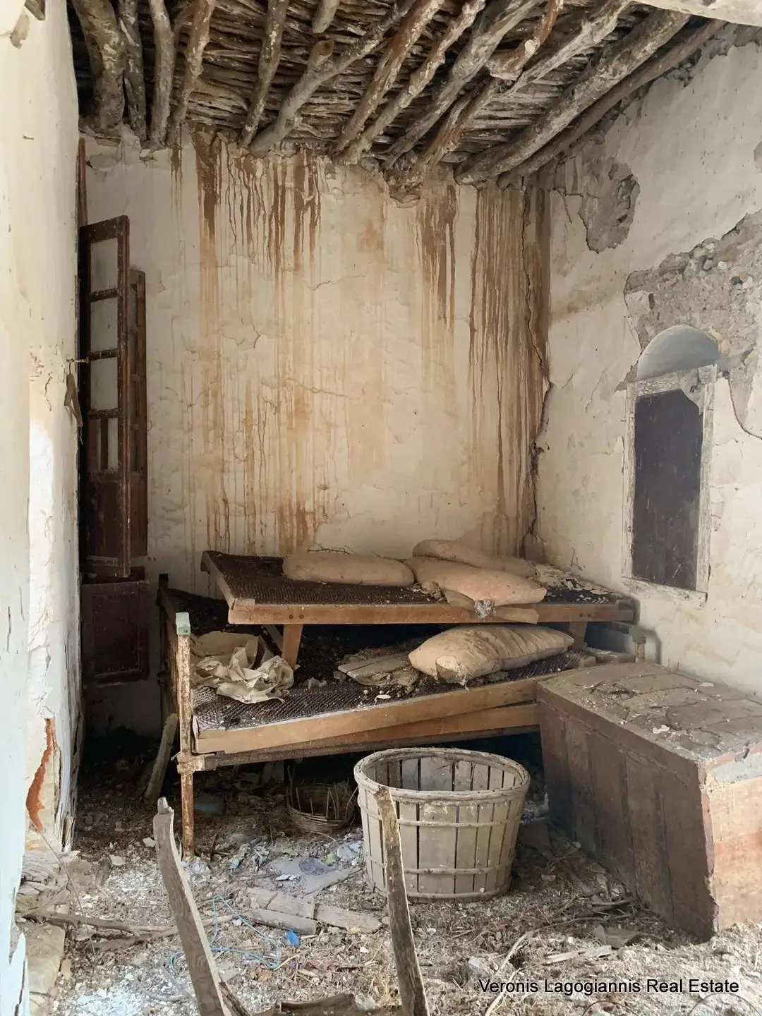 Δαμαριώνας Νάξου /ερειπωμένη πέτρινη κατοικία 83 m2 / 640592