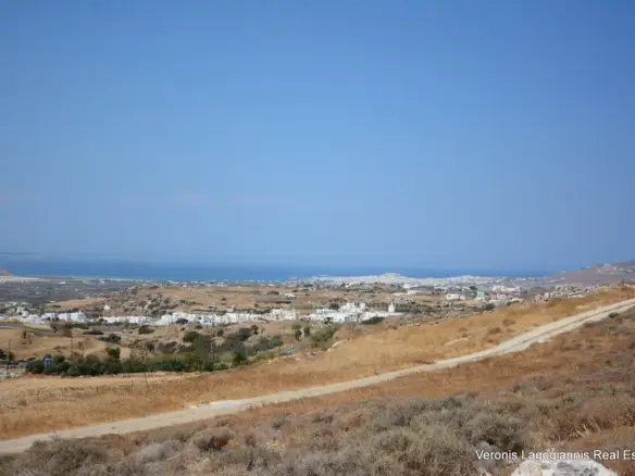 Βίβλος Νάξου / 2 όμορα γεωτεμάχια συνολικής έκτασης 15.475,21 m2 / 640595