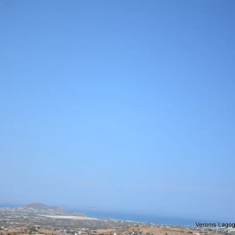 Βίβλος Νάξου / 2 όμορα γεωτεμάχια συνολικής έκτασης 15.475,21 m2 / 640595