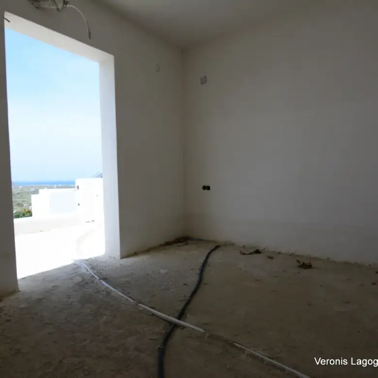Γλινάδο Νάξου / Ημιτελής Μεζονέτα 88 m2 /640617