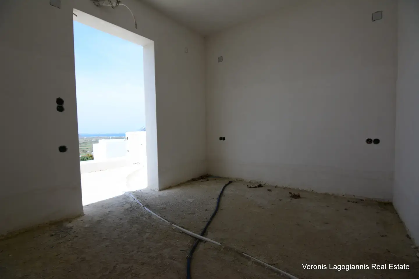 DSC_9570 Γλινάδο Νάξου / Ημιτελής Μεζονέτα 88 m2 /640617