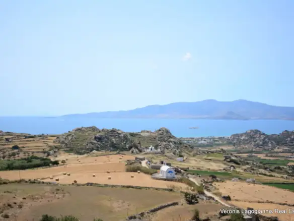 Βίβλος Νάξου – Αγροτεμάχιο 5.300m2 / 640629