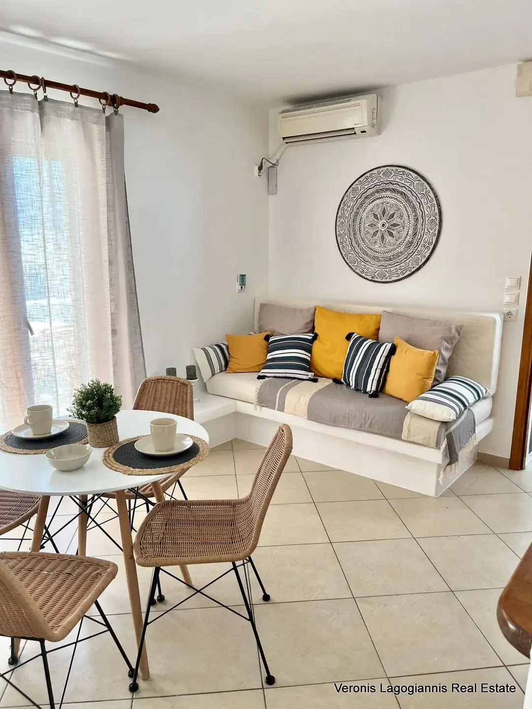 Χώρα Νάξου – Κατοικίες 28m2 – 52m2/ 640642
