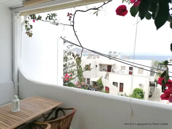 Χώρα Νάξου – Κατοικίες 28m2 – 52m2/ 640642
