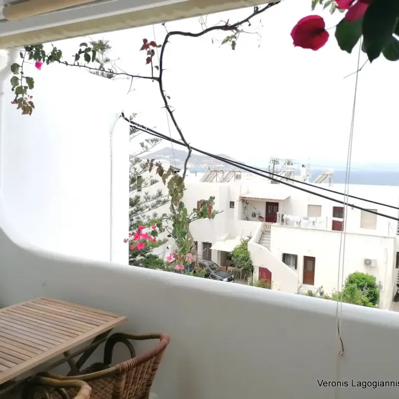 Χώρα Νάξου – Κατοικίες 28m2 – 52m2/ 640642