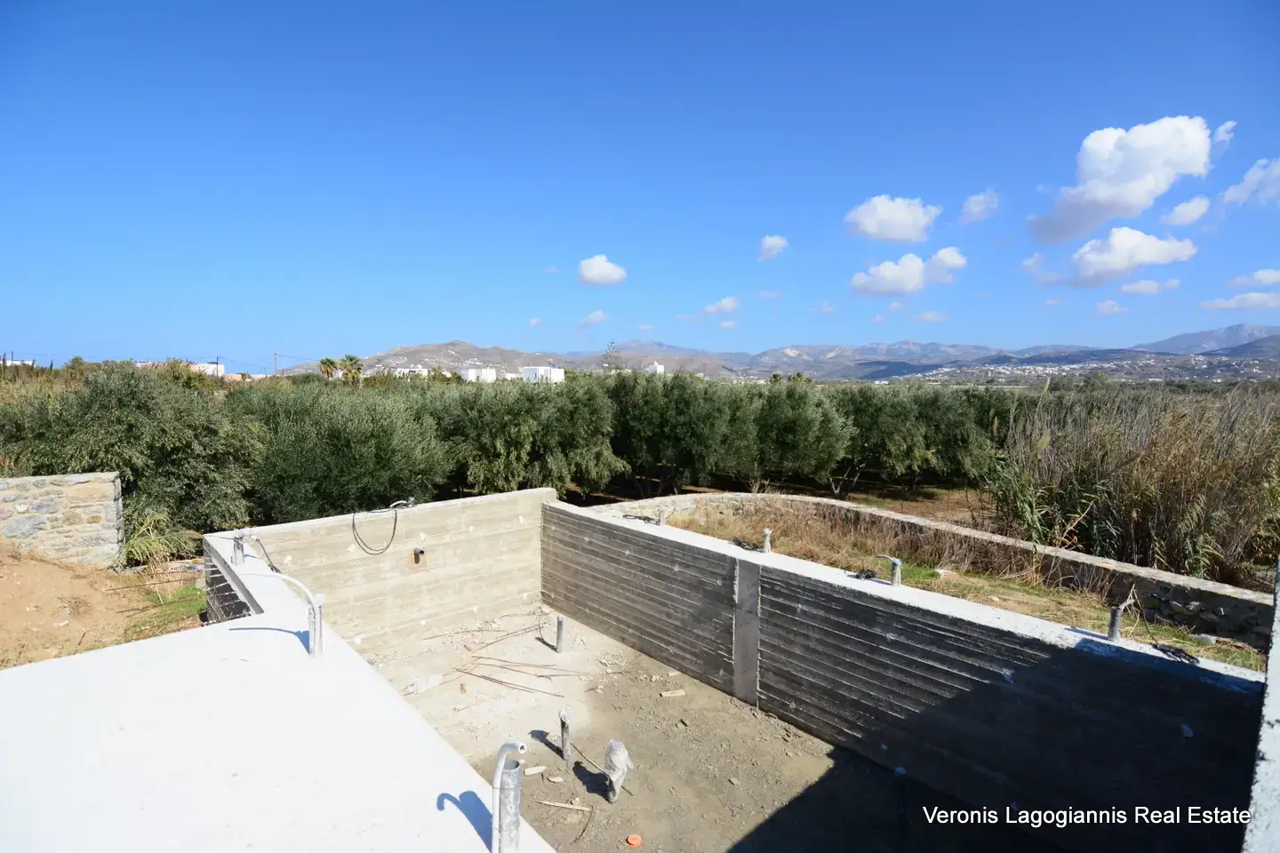 DSC_0902 Άγιος Προκόπιος Νάξου – Κατοικίες 150m2 έκαστη / 640650