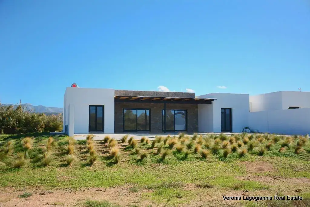 Chora Naxos / House of 118m2 / 640655