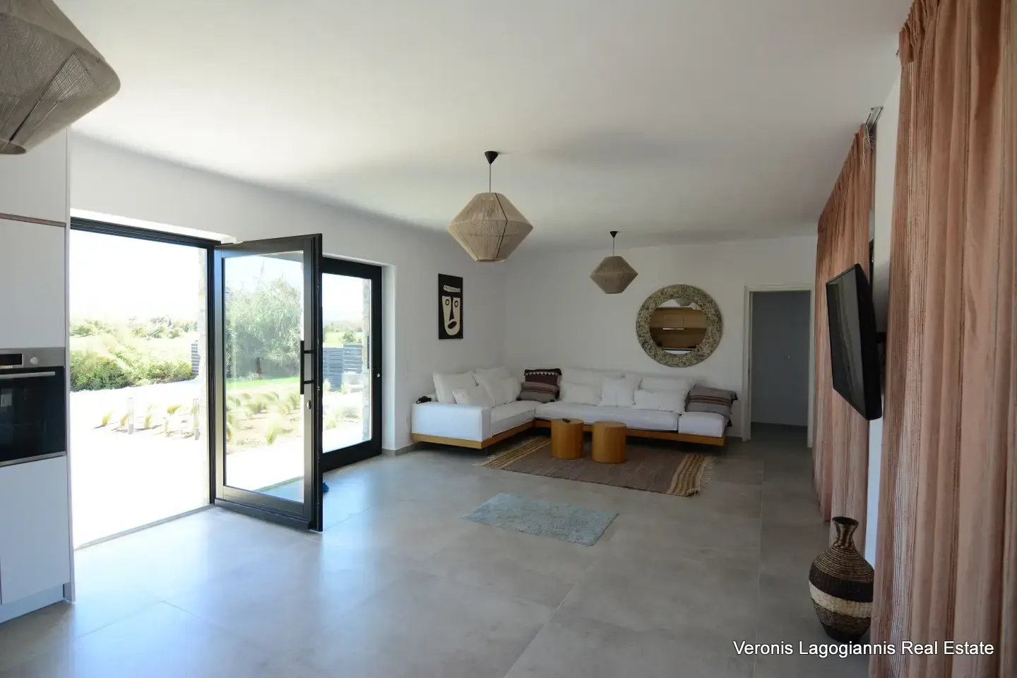 Chora Naxos / House of 118m2 / 640655