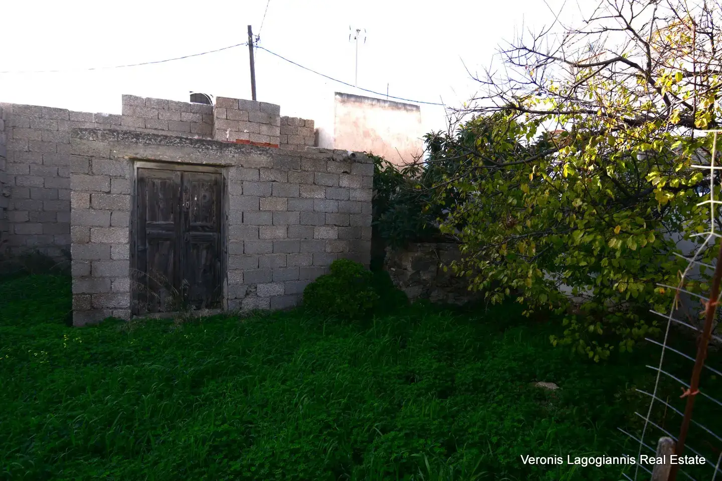 Βίβλος Νάξου – Οικόπεδο 215.66m2 / 640656