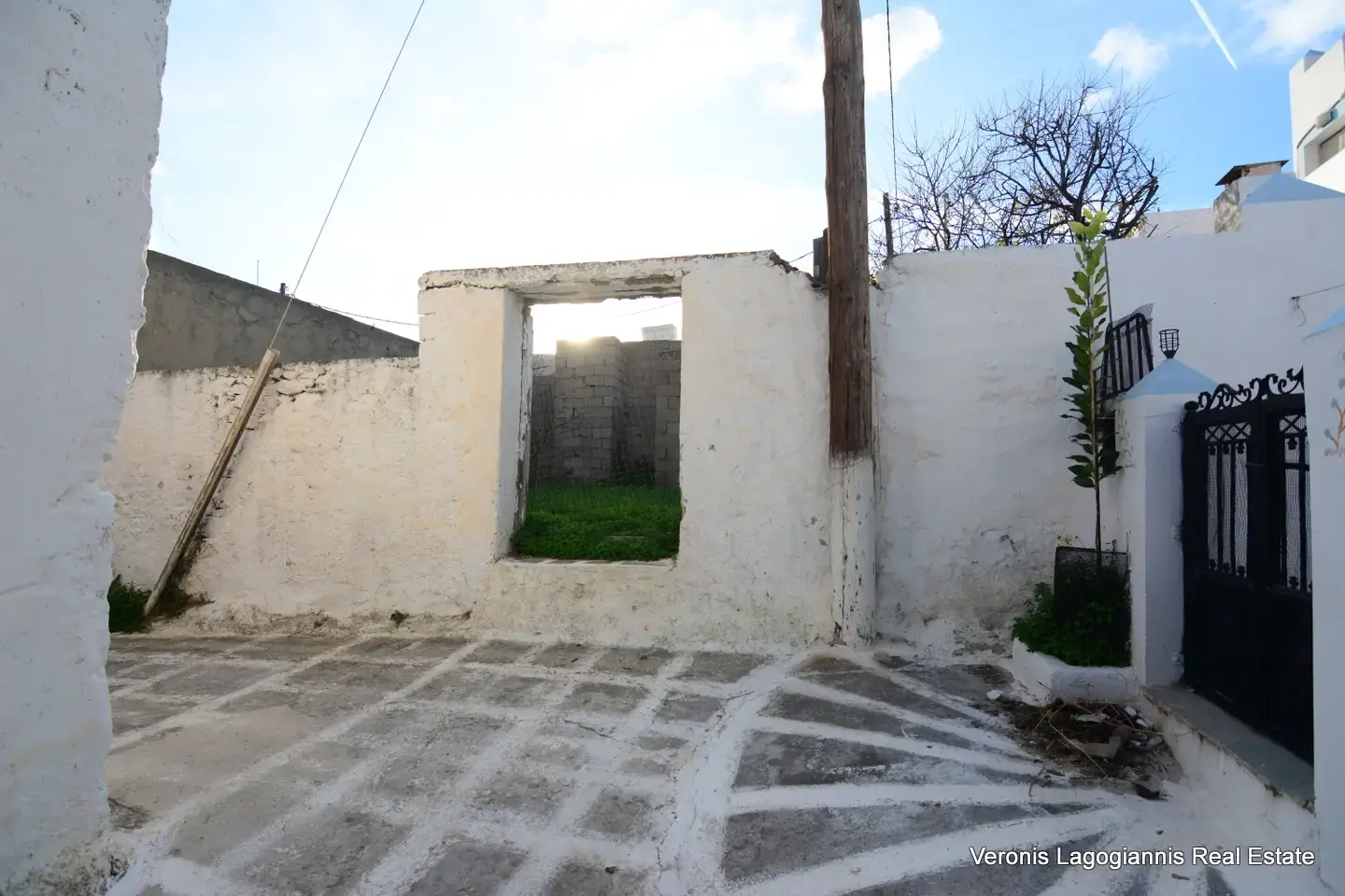 Βίβλος Νάξου – Οικόπεδο 215.66m2 / 640656