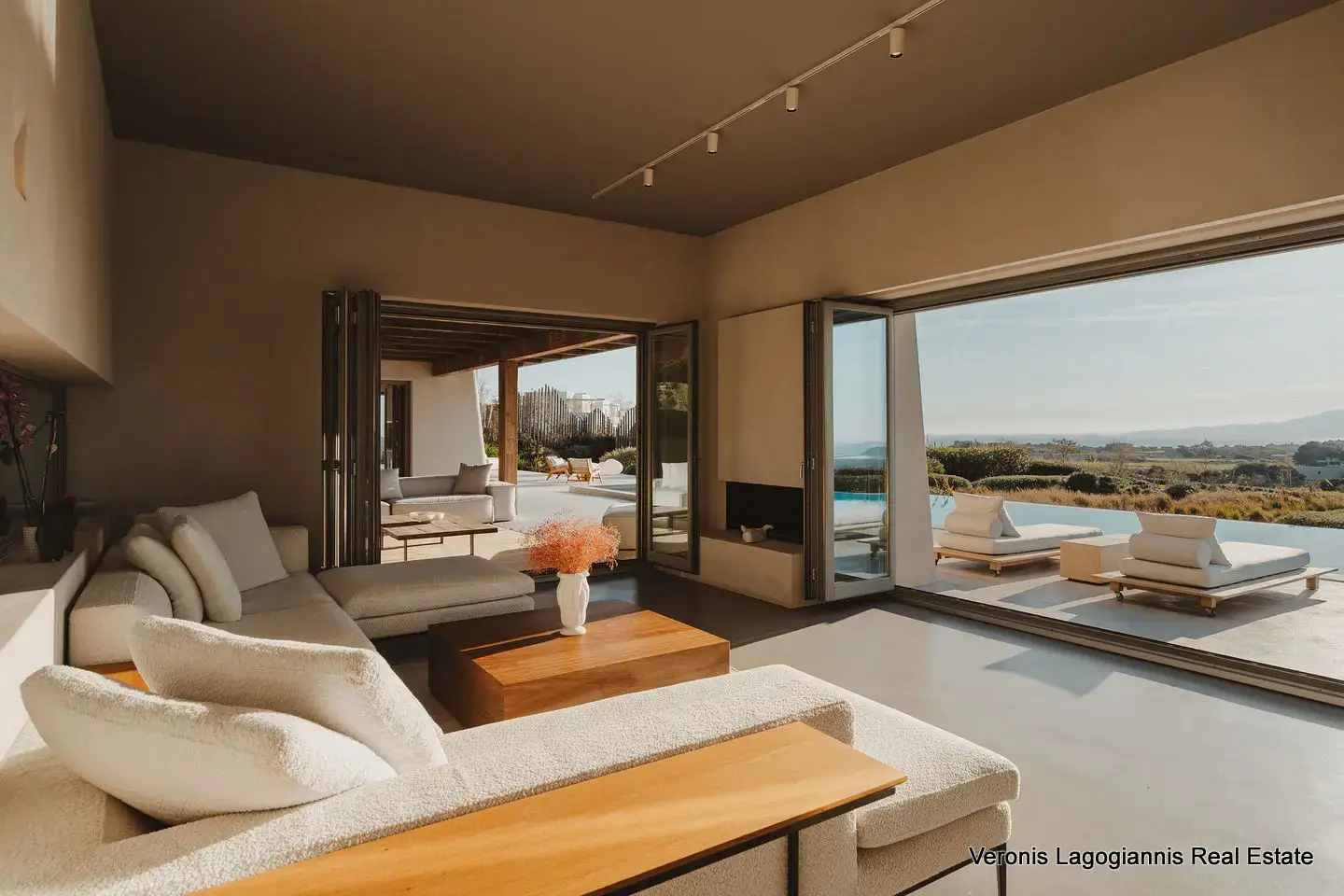 Plaka Naxos / Luxury Villas / 640672