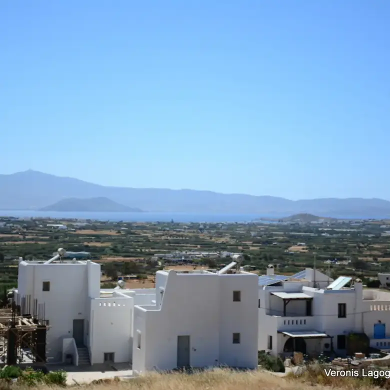 Γλινάδο Νάξου / Οικόπεδο 385.55m2 / 640678