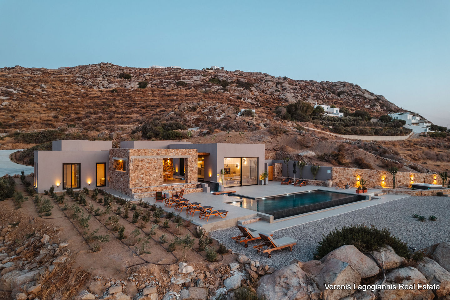 Λόφος Πλάκας Νάξου / Κατοικίες 185,78m2 / 640676