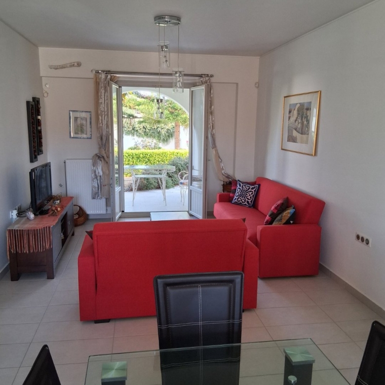 Galando Naxos / House of 65.65m2 / 640675