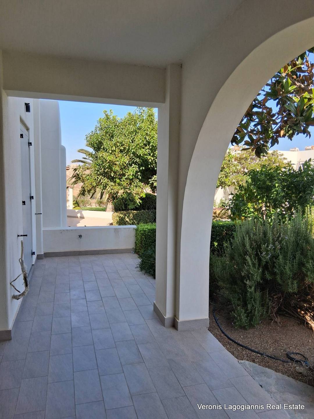 Galando Naxos / House of 65.65m2 / 640675