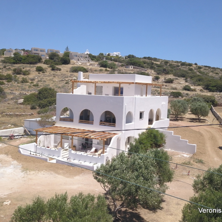 Γλυφάδα Νάξος / Κατοικία 217m2 / 640683