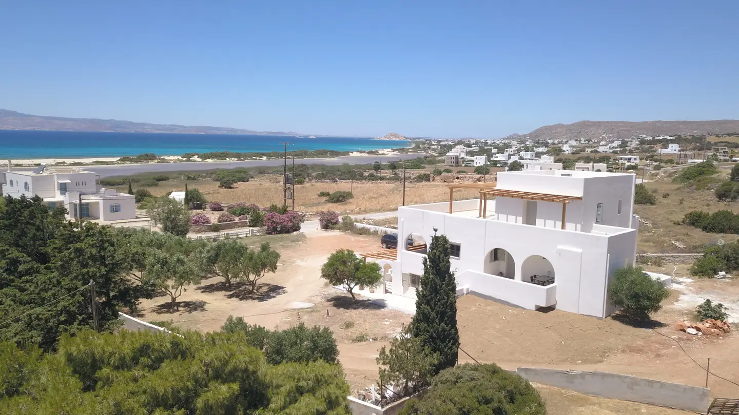 Glyfada Naxos / House of 217m2 / 640682