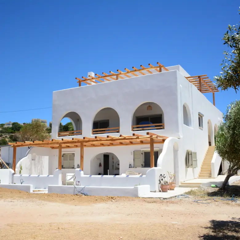 Glyfada Naxos / House of 217m2 / 640682
