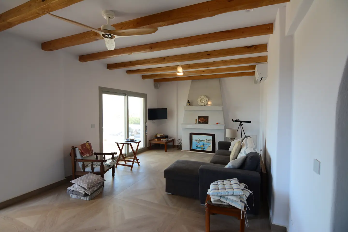 Glyfada Naxos / House of 217m2 / 640682