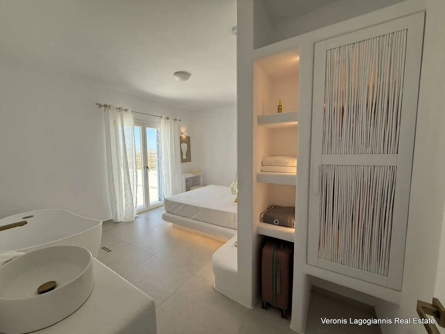 Plaka Naxos / Villa of 175m2 / 640685