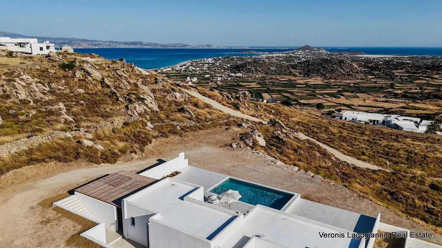 Plaka Naxos / Villa of 175m2 / 640685
