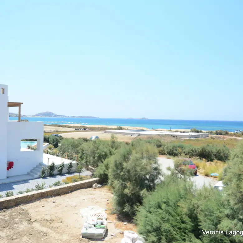 Plaka Naxos / House of 212m2 / 640684