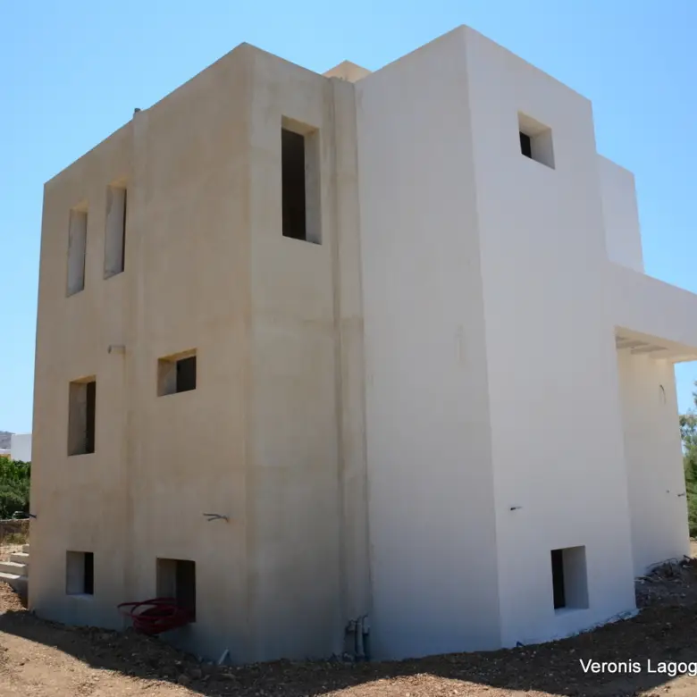 Plaka Naxos / House of 212m2 / 640684