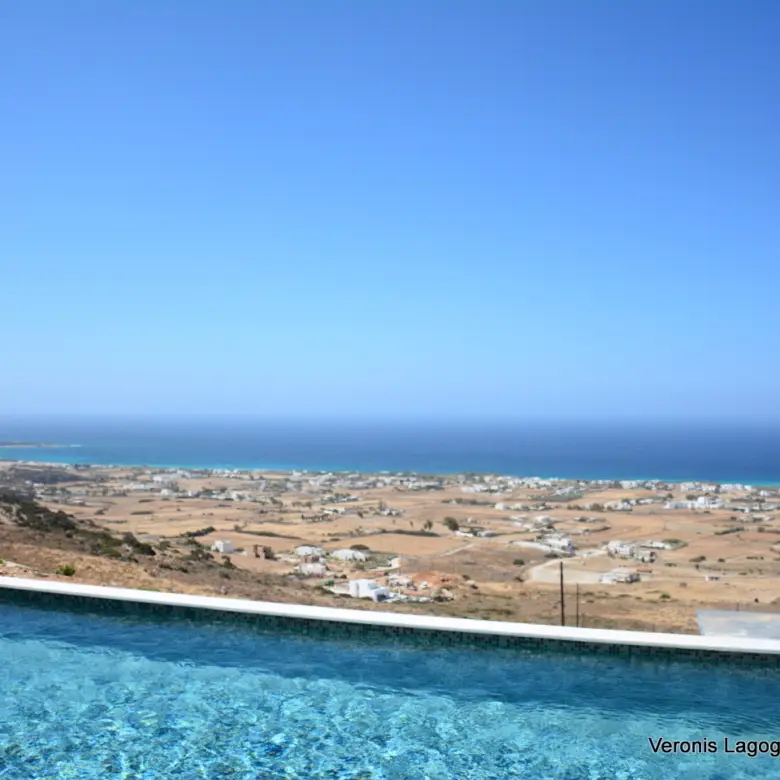 Mikri Vigla Naxos / House of 111m2 / 640689