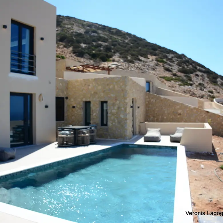 Mikri Vigla Naxos / House of 111m2 / 640689