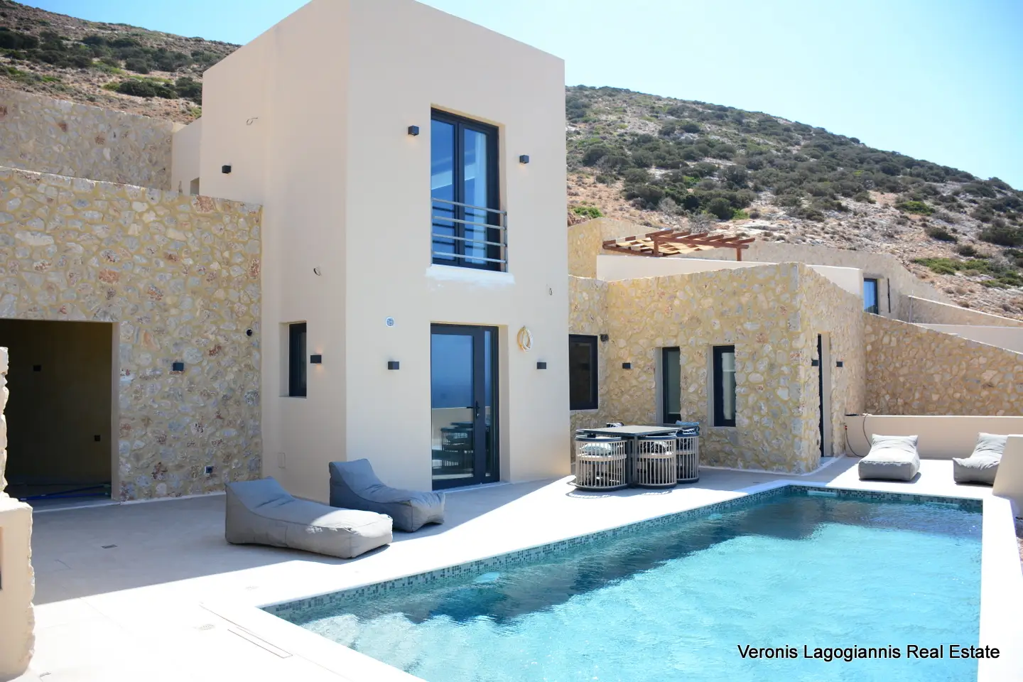 Mikri Vigla Naxos / House of 111m2 / 640689