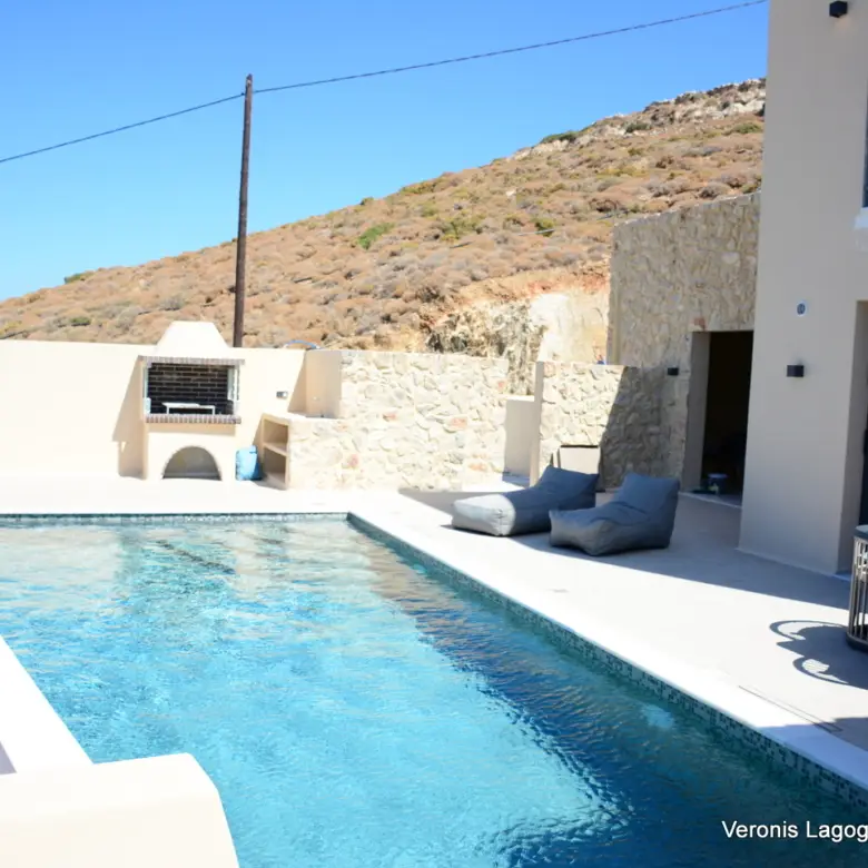 Mikri Vigla Naxos / House of 111m2 / 640689