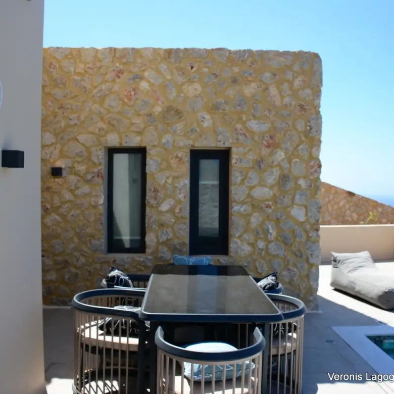 Mikri Vigla Naxos / House of 111m2 / 640689