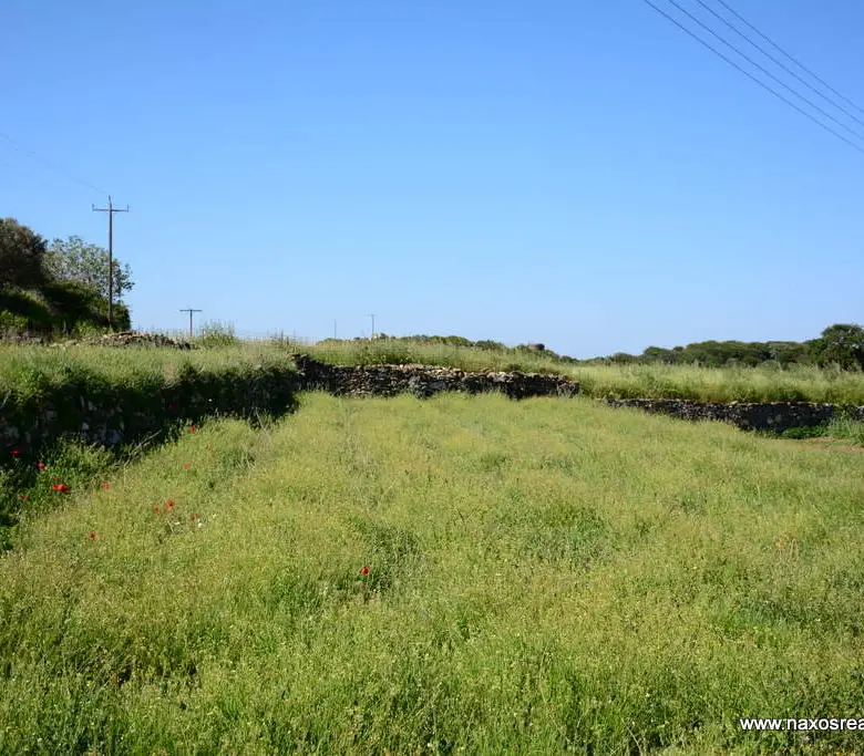 Moni Naxos – Plot 4.030m2 / 640686