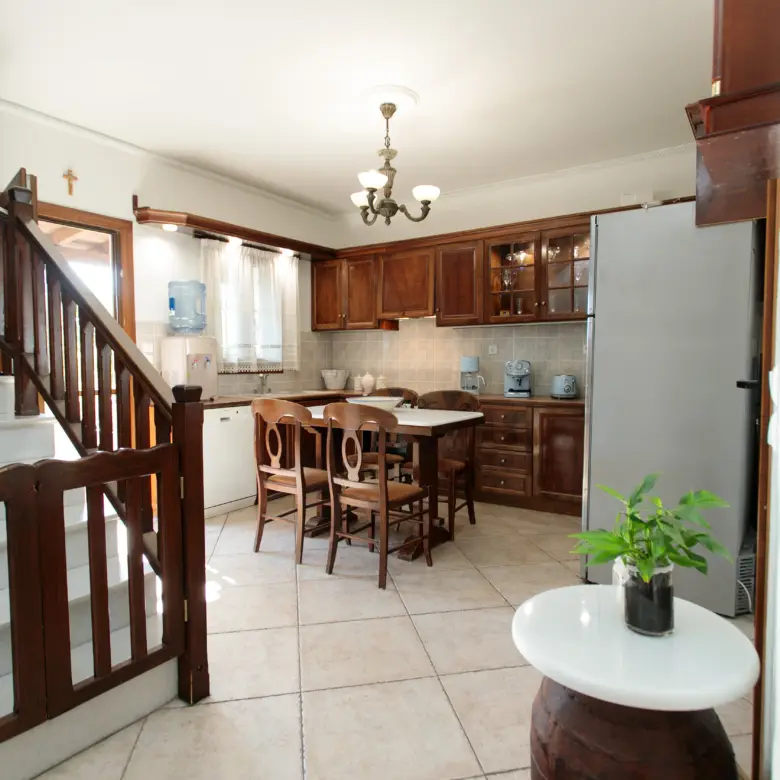 Chora Naxos / House of 195m2 / 640688