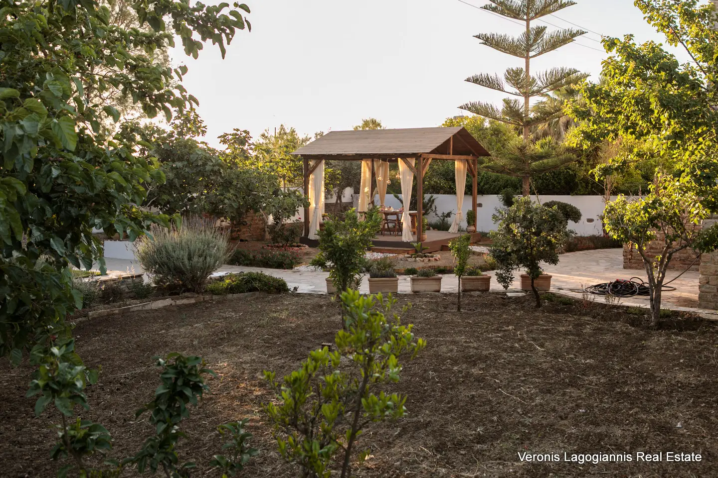 ABOVE – Vaporias Outdoors-17 Chora Naxos / House of 195m2 / 640688