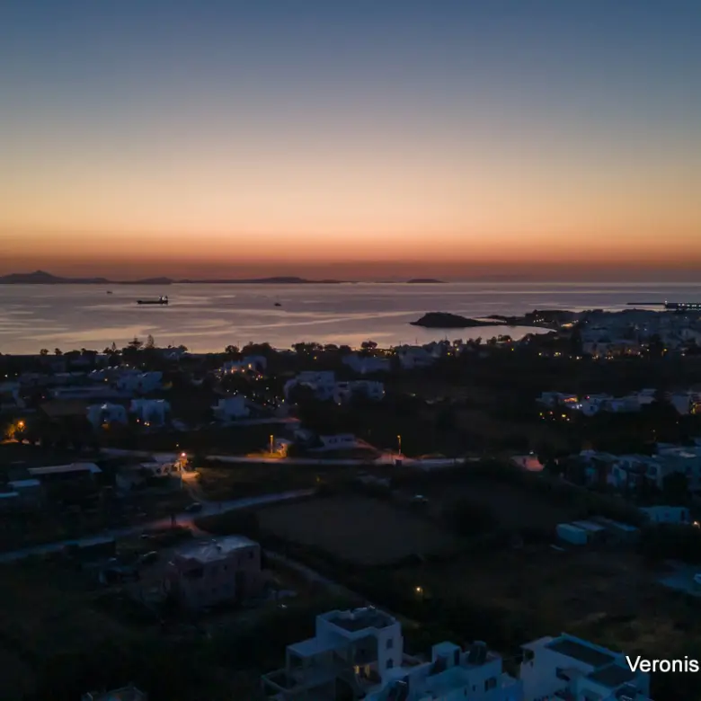 Chora Naxos / House of 195m2 / 640688