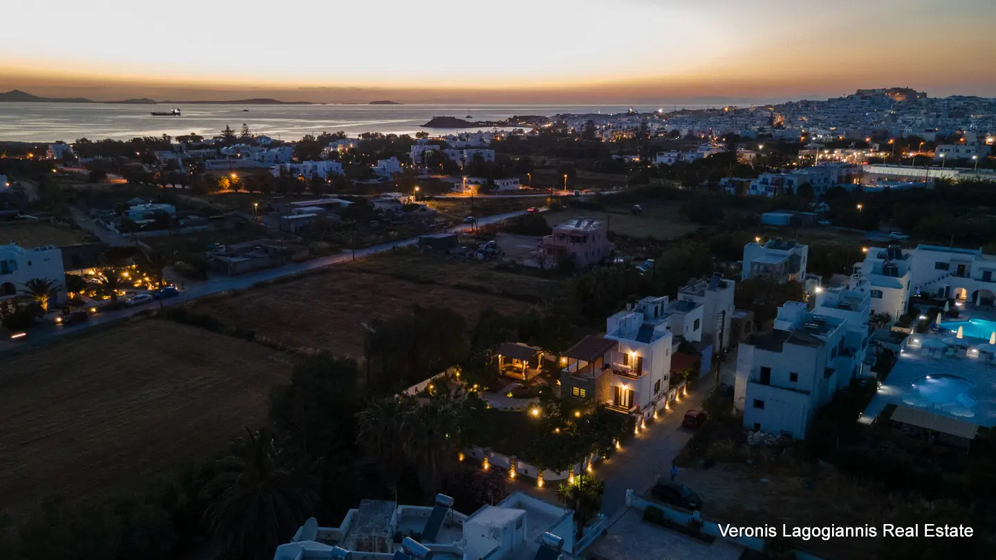 ABOVE – Vaporias Outdoors-71 Chora Naxos / House of 195m2 / 640688