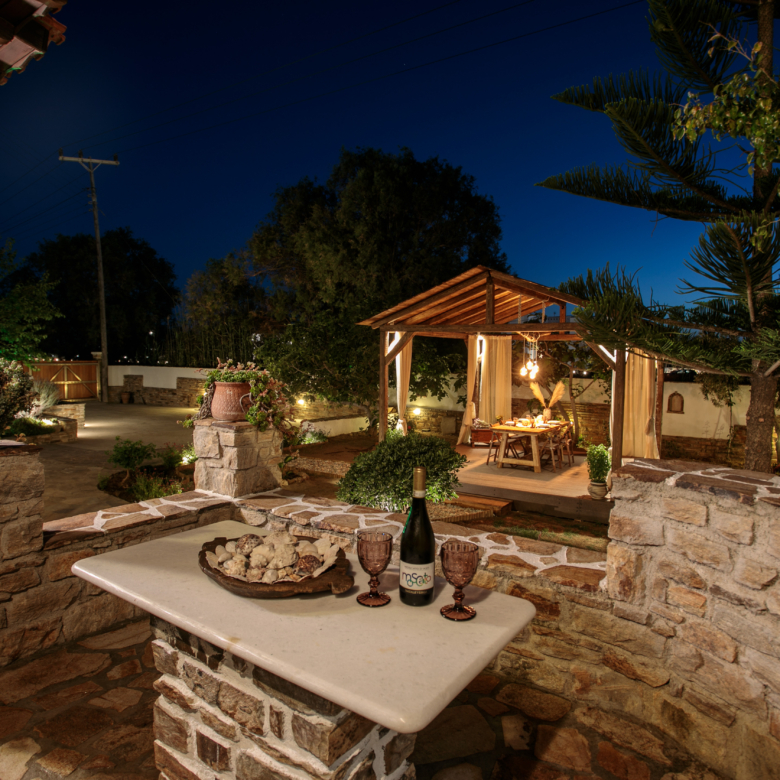 Chora Naxos / House of 195m2 / 640688